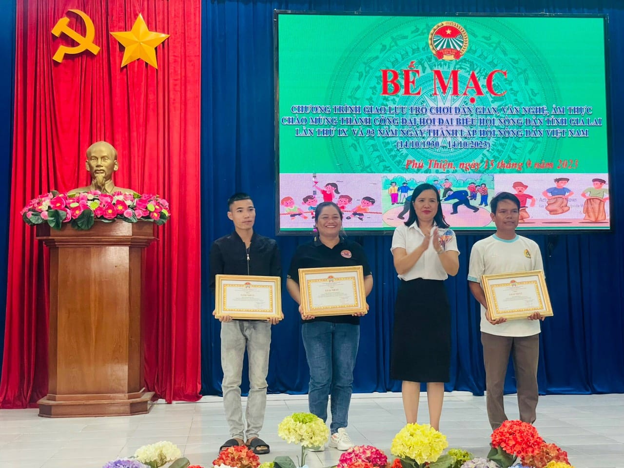 Article Huyện Phú Thiện: sôi nổi các hoạt động chào mừng thành công đại hội nông dân cấp tỉnh và ngày thành lập hội nông dân Việt Nam