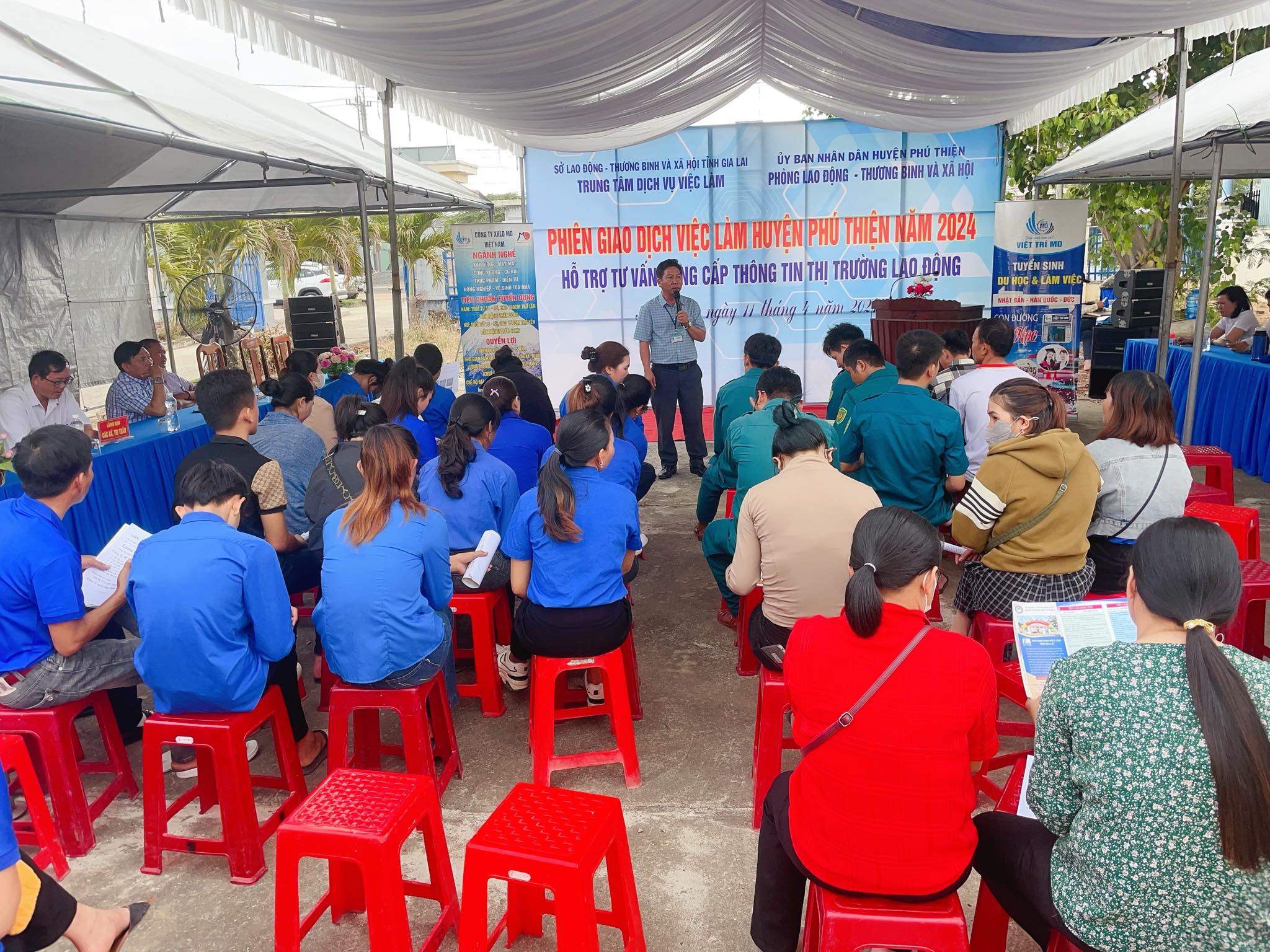 Article Huyện Phú Thiện tổ chức phiên giao dịch việc làm tại xã Ayun Hạ và xã Ia Sol